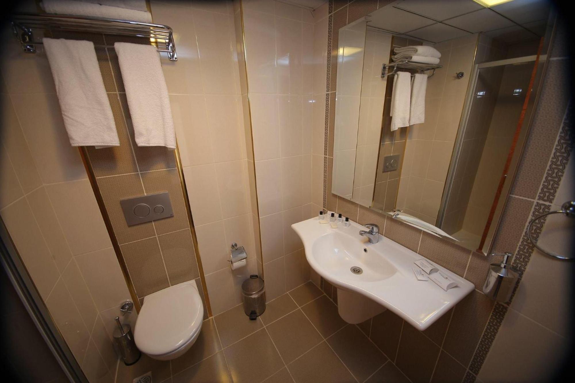 Point Beach Hotel Marmaris Bagian luar foto
