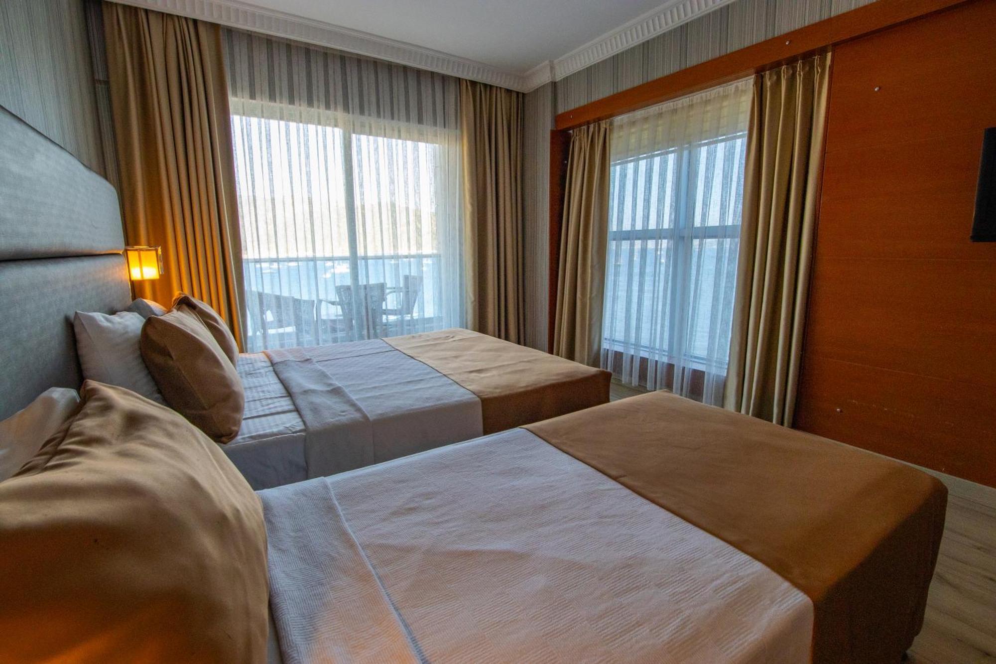 Point Beach Hotel Marmaris Bagian luar foto